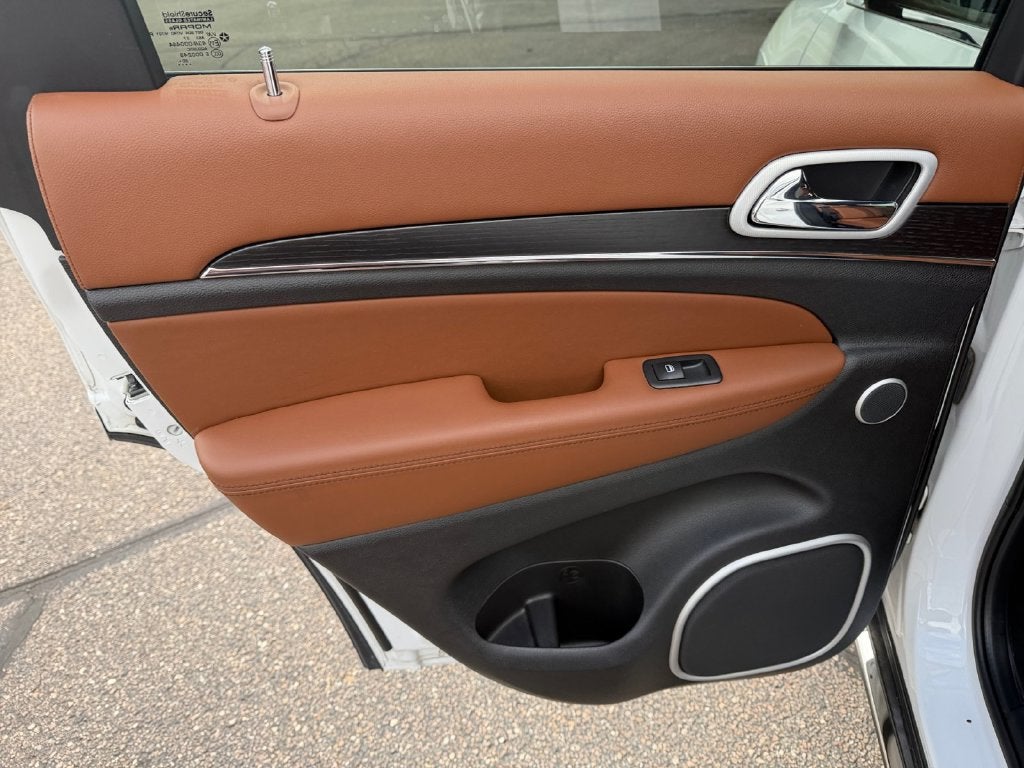 2021 Jeep Grand Cherokee Summit 4x4 w/Adaptive Cruise