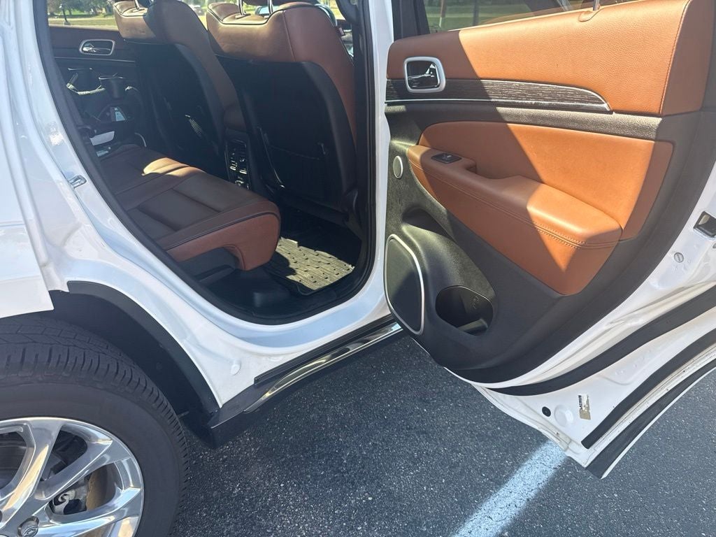 2021 Jeep Grand Cherokee Summit 4x4 w/Adaptive Cruise