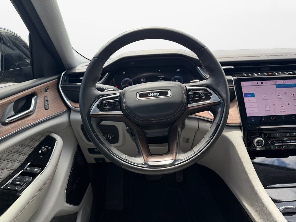 2022 Jeep Grand Cherokee L Summit w/Tech & Luxury Pkgs