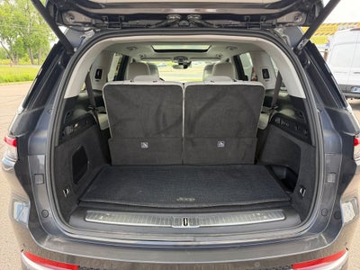 2022 Jeep Grand Cherokee L Summit w/Tech & Luxury Pkgs