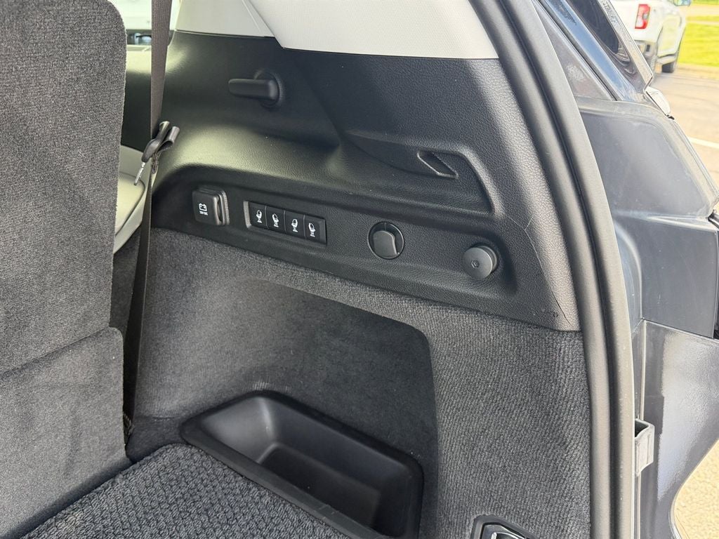 2022 Jeep Grand Cherokee L Summit w/Tech & Luxury Pkgs