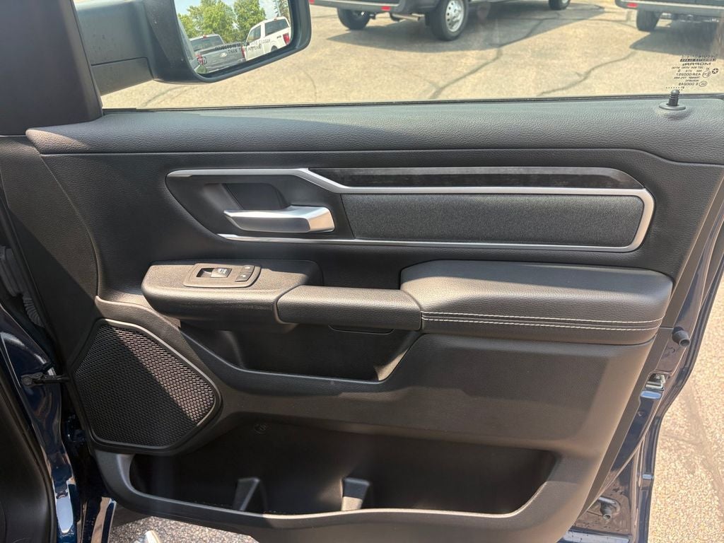 2021 RAM 1500 Big Horn/Lone Star w/Sport Appearance