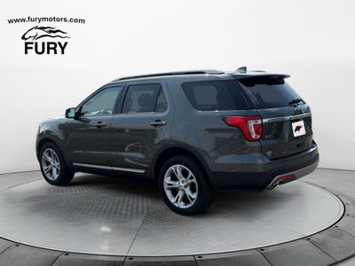 2017 Ford Explorer XLT w/Comfort & Tow Pkg