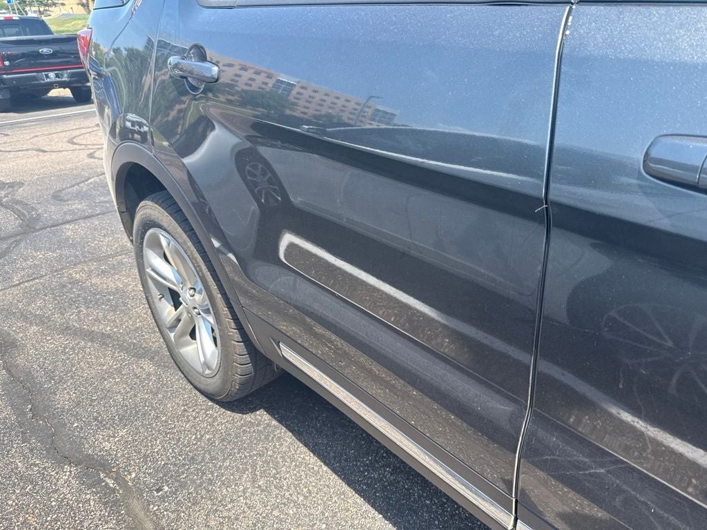 2017 Ford Explorer XLT w/Comfort & Tow Pkg
