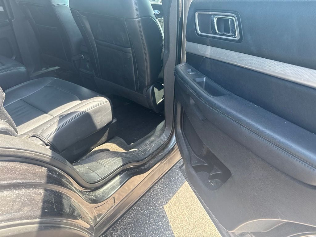 2017 Ford Explorer XLT w/Comfort & Tow Pkg