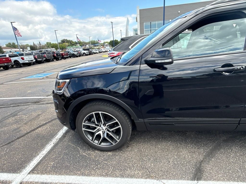 2019 Ford Explorer Sport