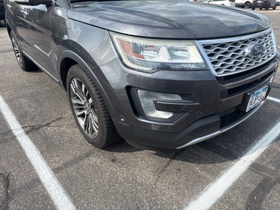 2016 Ford Explorer Platinum /Rear DVD Headrests