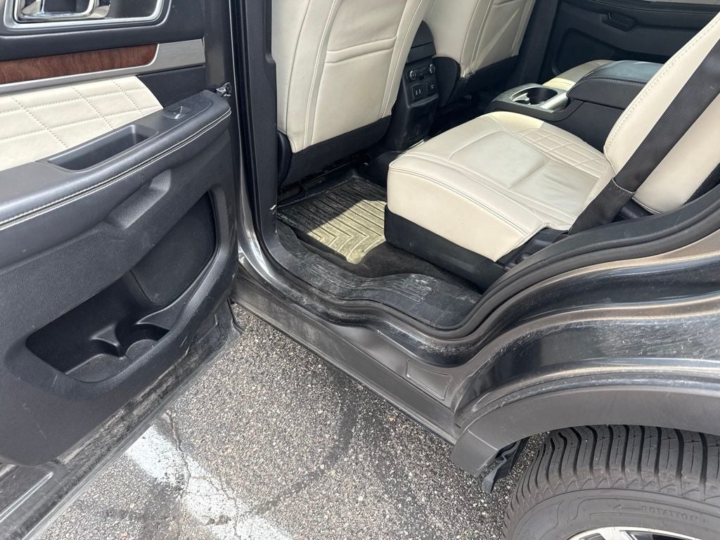 2016 Ford Explorer Platinum /Rear DVD Headrests