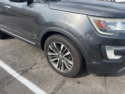 2016 Ford Explorer Platinum /Rear DVD Headrests