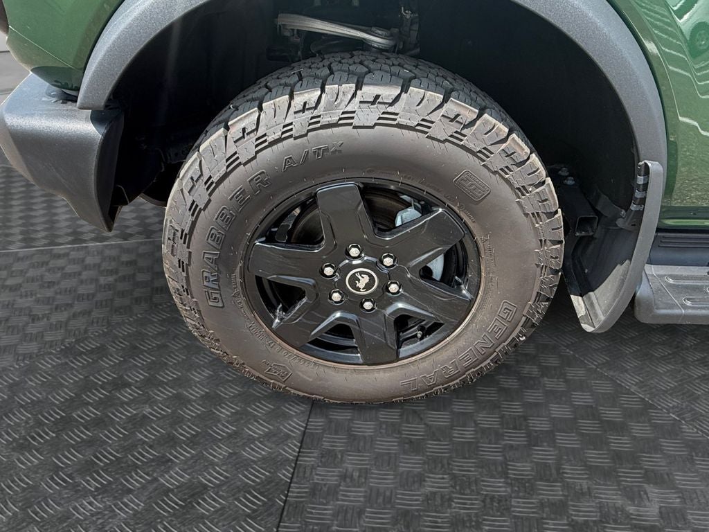 2025 Ford Bronco Outer Banks w/Black Appearance & Lux Pkgs