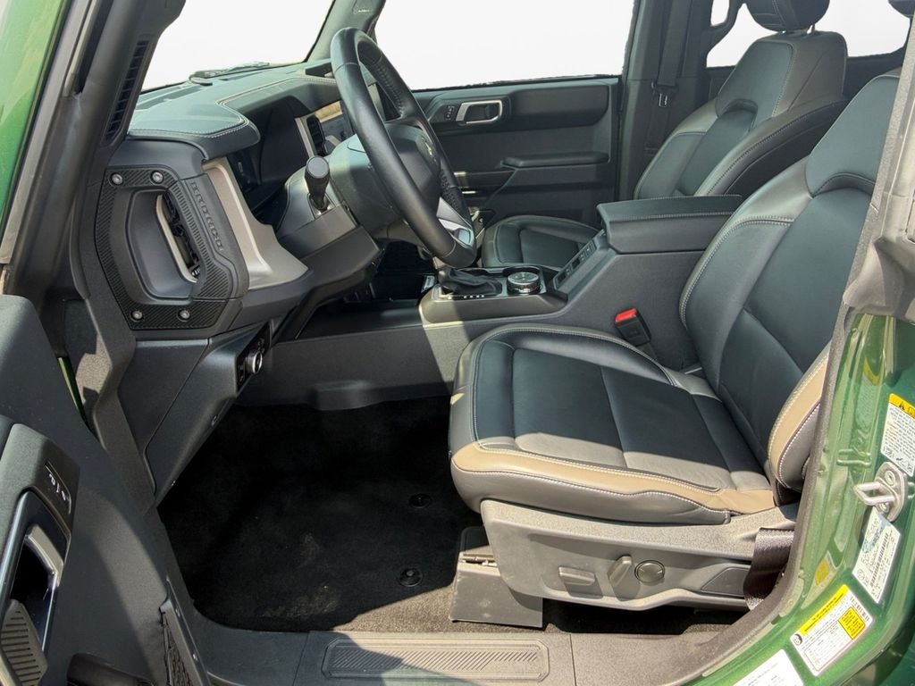 2025 Ford Bronco Outer Banks w/Black Appearance & Lux Pkgs