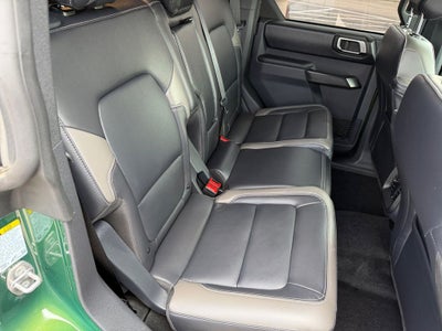 2025 Ford Bronco Outer Banks w/Black Appearance & Lux Pkgs
