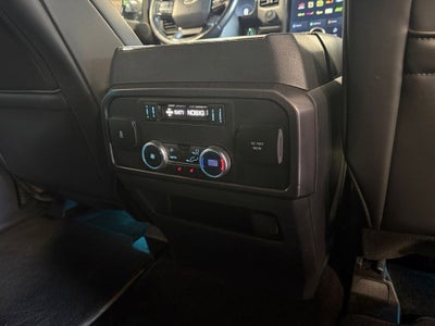 2023 Ford Expedition Max Platinum w/HD Trailer Tow Pkg