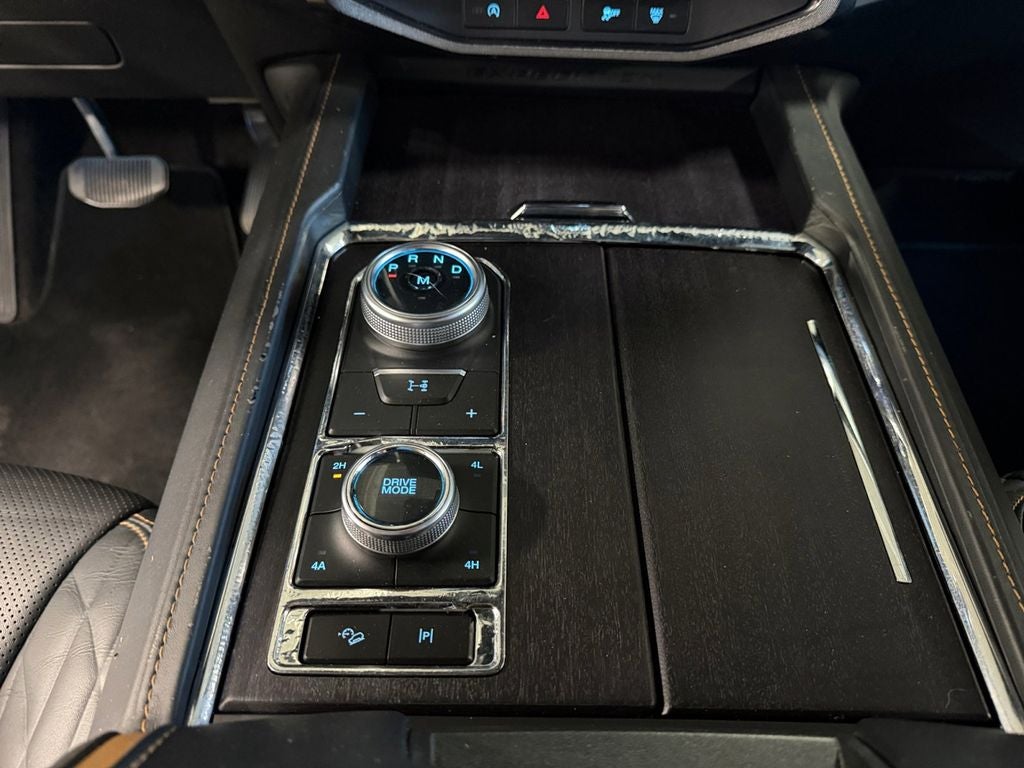 2023 Ford Expedition Max Platinum w/HD Trailer Tow Pkg