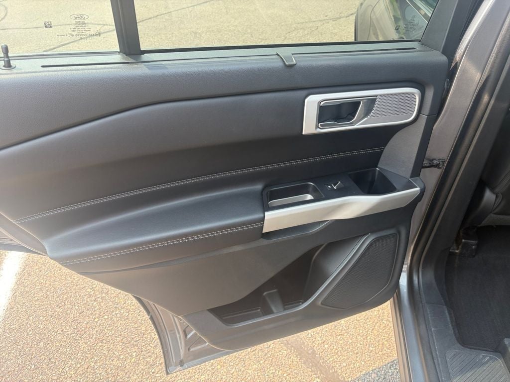 2022 Ford Explorer Limited w/Convenience & Trailer Tow Pkgs