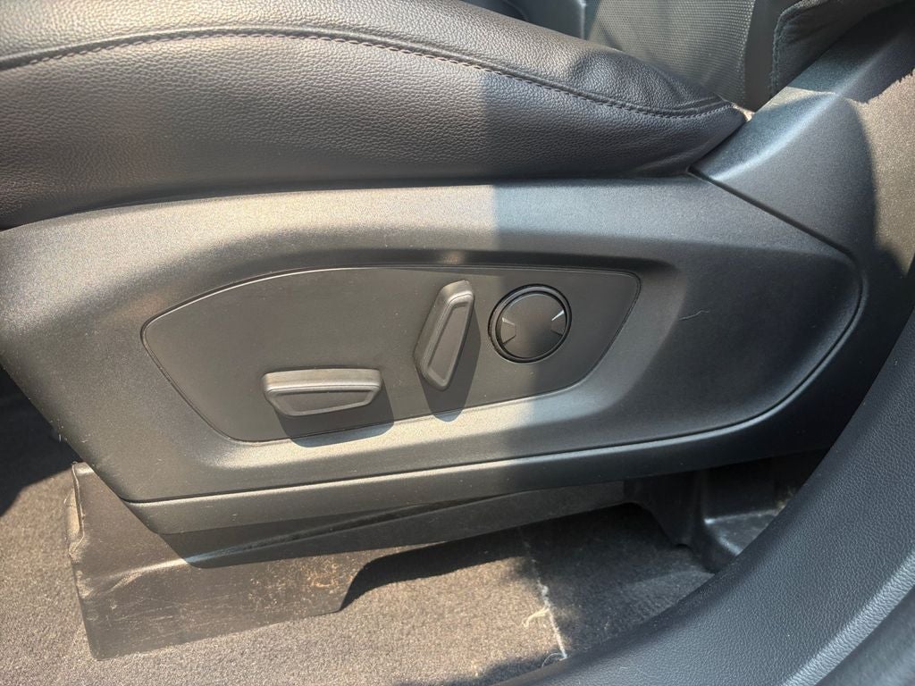 2022 Ford Explorer Limited w/Convenience & Trailer Tow Pkgs