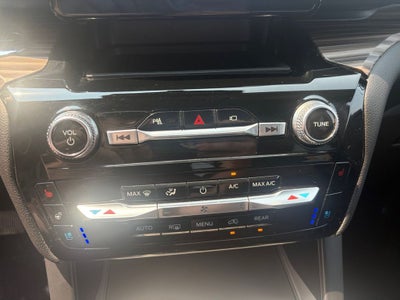 2022 Ford Explorer Limited w/Convenience & Trailer Tow Pkgs