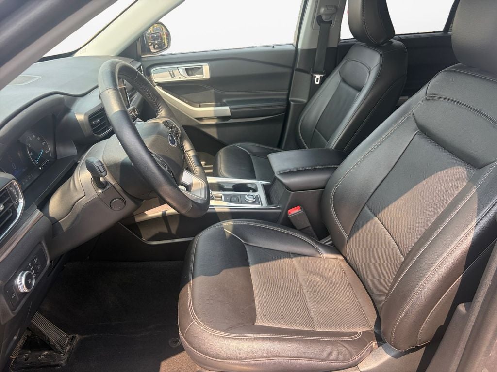 2022 Ford Explorer Limited w/Convenience & Trailer Tow Pkgs
