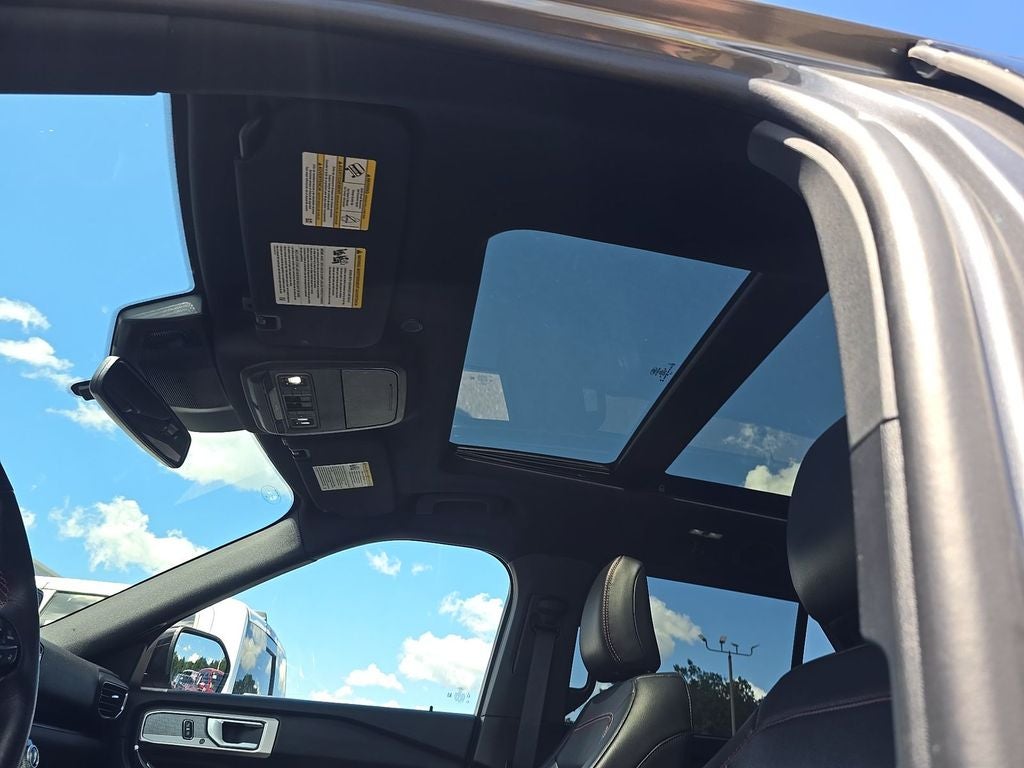 2023 Ford Explorer ST-Line