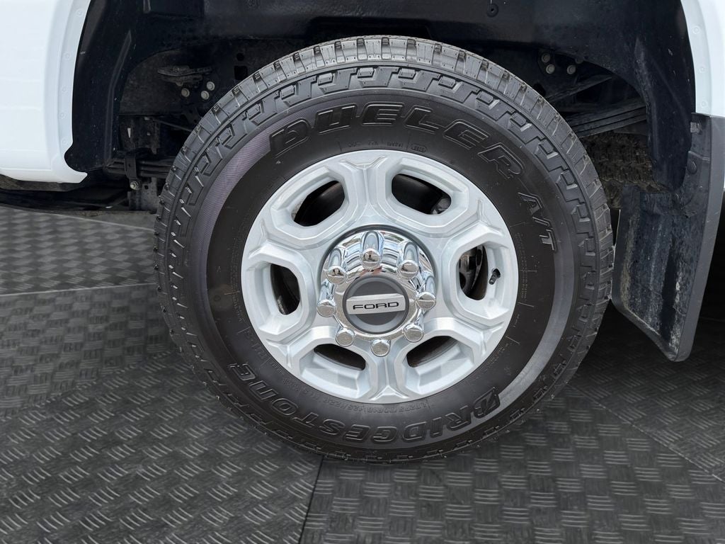 2025 Ford F-350SD XLT FX4 w/Preferred Equipt