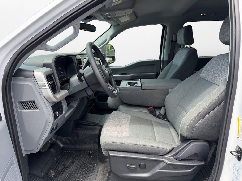 2025 Ford F-350SD XLT FX4 w/Preferred Equipt