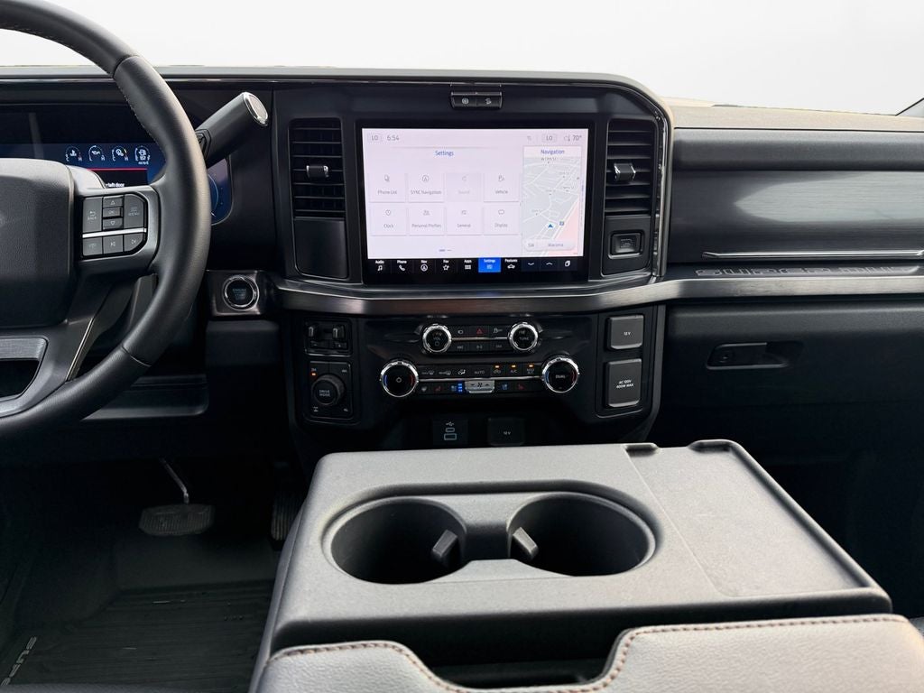 2025 Ford F-350SD Lariat w/ Preferred Equipt & 5th Wheel Prep