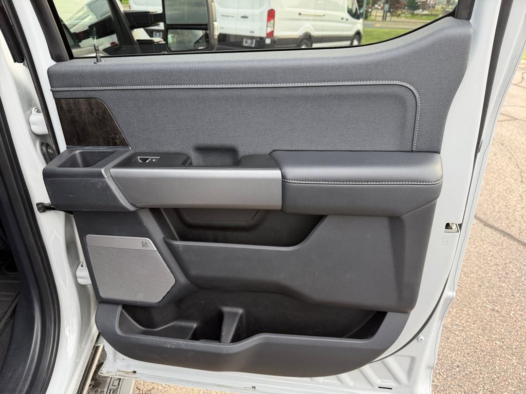 2025 Ford F-350SD Lariat w/ Preferred Equipt & 5th Wheel Prep