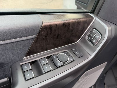 2025 Ford F-350SD Lariat w/ Preferred Equipt & 5th Wheel Prep