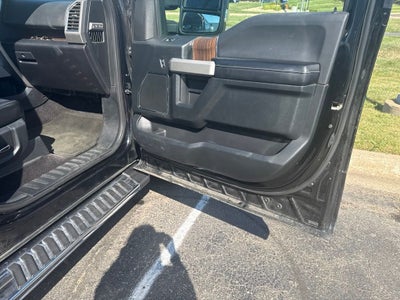 2016 Ford F-150 Lariat w/Max Tow & Chrome Appearance Pkgs