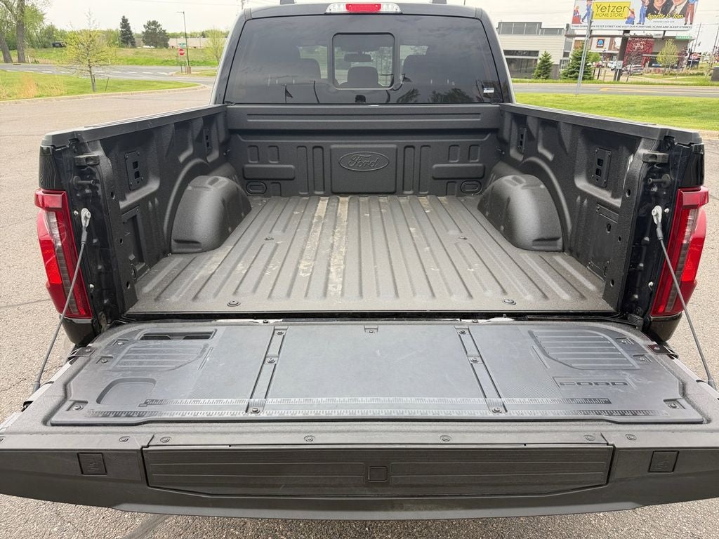 2025 Ford F-150 XLT w/Black Sport Appearance & Tow Haul Pkg