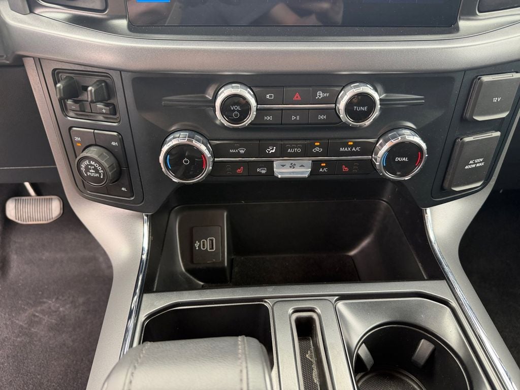 2025 Ford F-150 XLT w/Black Sport Appearance & Tow Haul Pkg