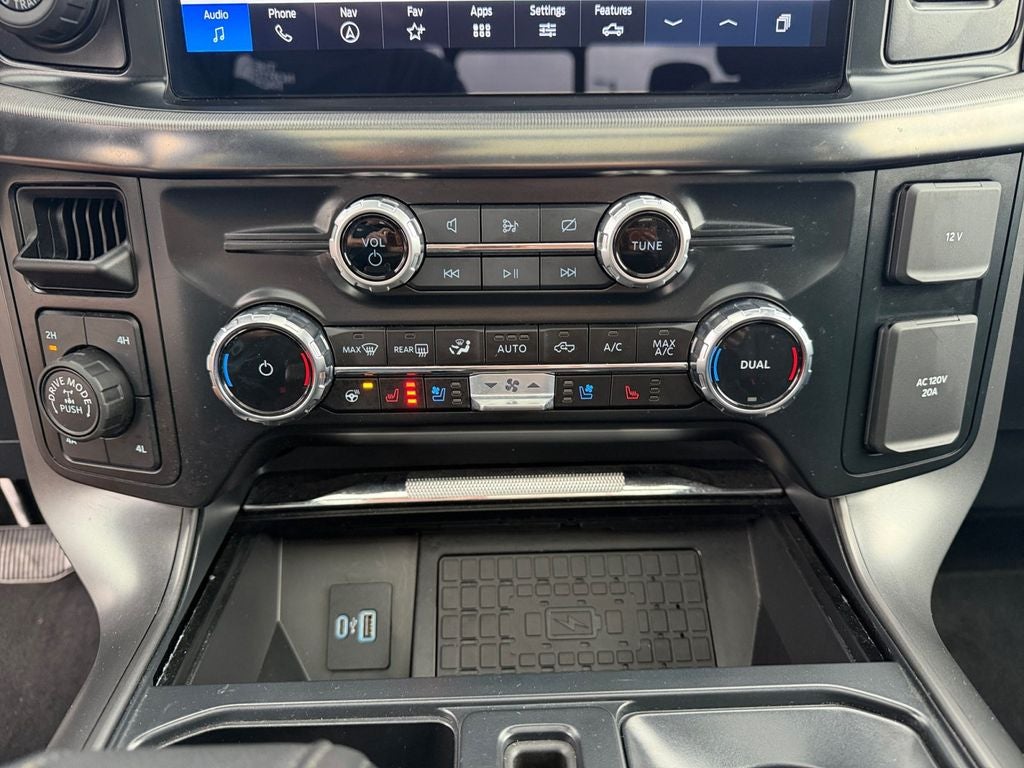 2024 Ford F-150 Lariat Gold Certified w/Black Appearance