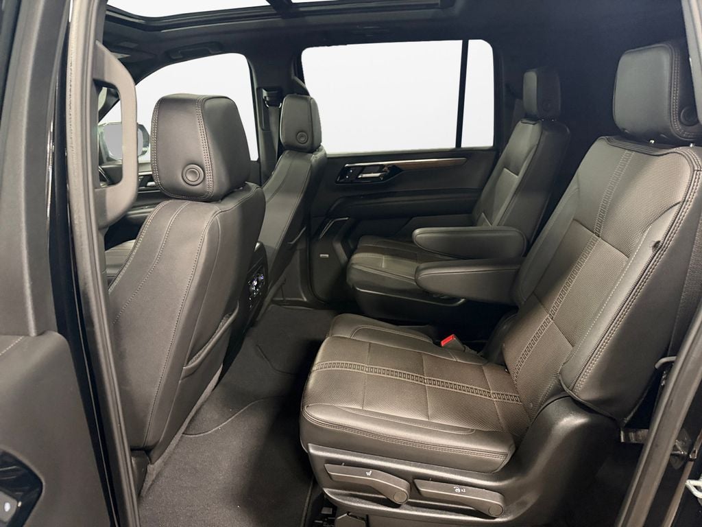 2025 Chevrolet Suburban High Country