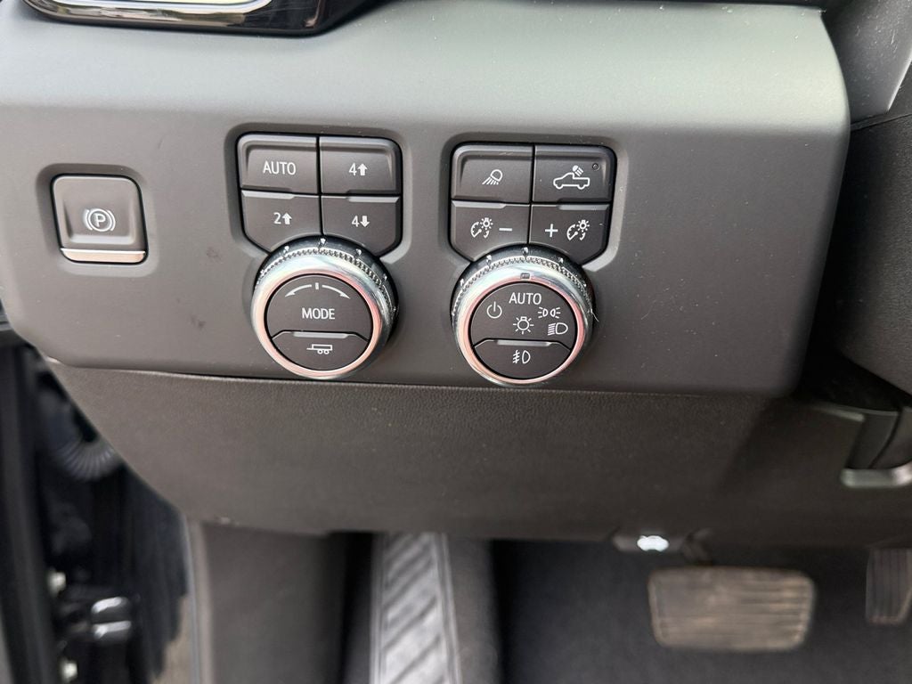 2024 GMC Sierra 3500HD Denali Ultimate w/Snowplow & Camper Prep Pkg