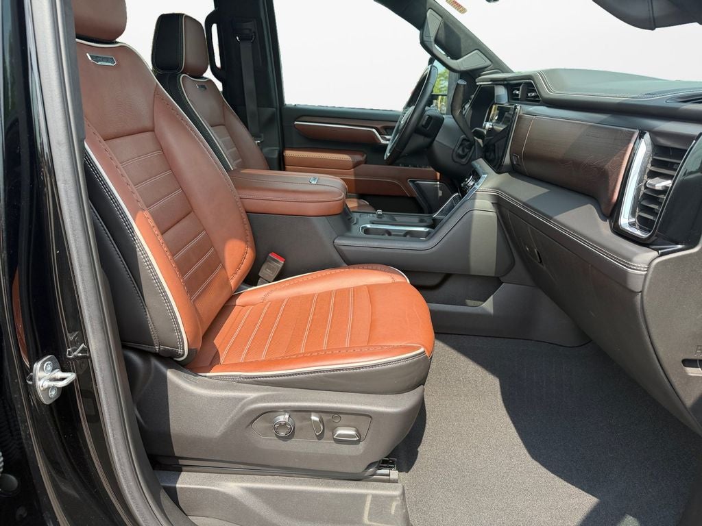 2024 GMC Sierra 3500HD Denali Ultimate w/Snowplow & Camper Prep Pkg