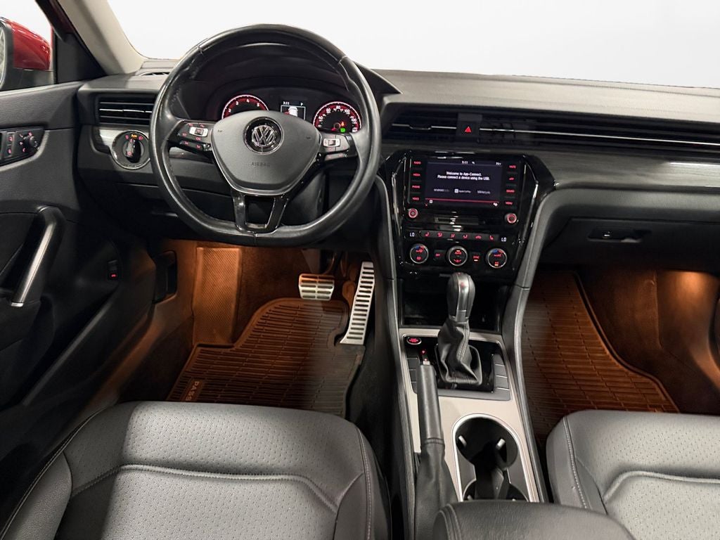 2020 Volkswagen Passat 2.0T R-Line