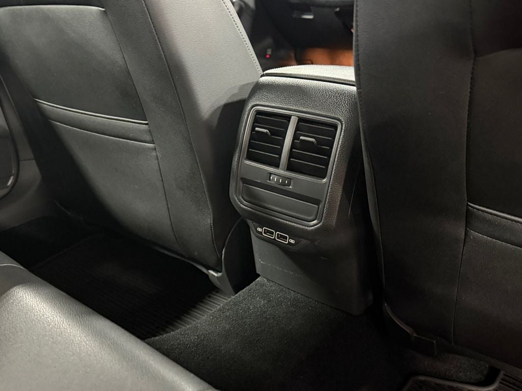 2020 Volkswagen Passat 2.0T R-Line