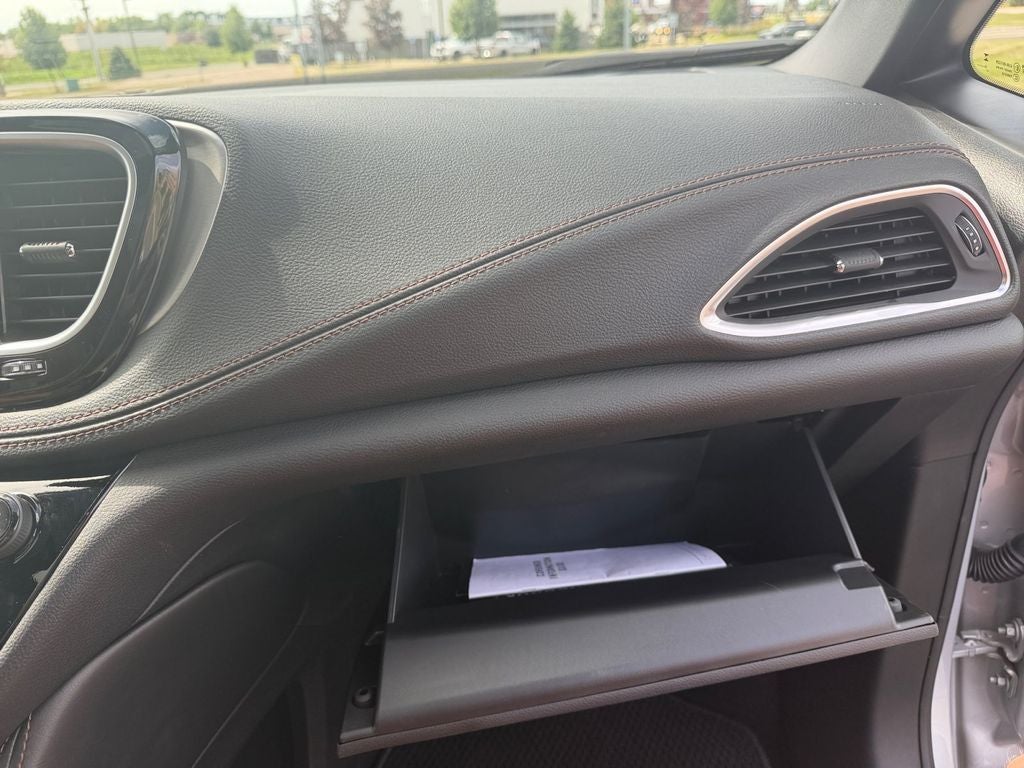 2026 Chrysler Pacifica Pinnacle