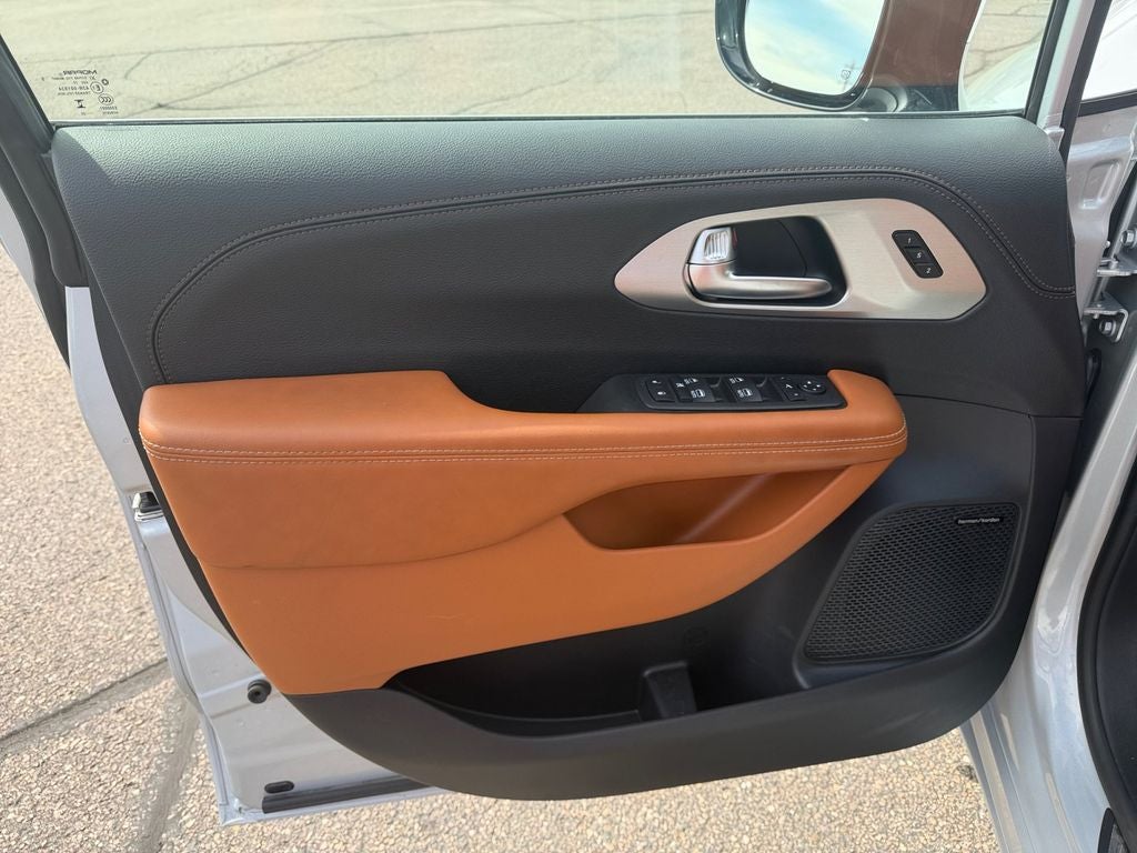 2026 Chrysler Pacifica Pinnacle