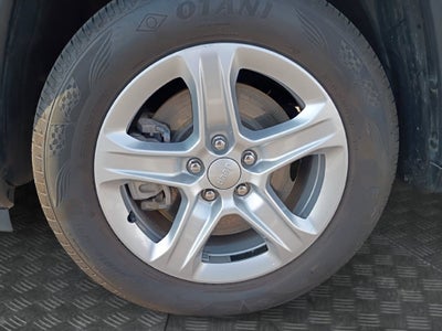 2023 Jeep Compass Latitude w/Preferred Pkg