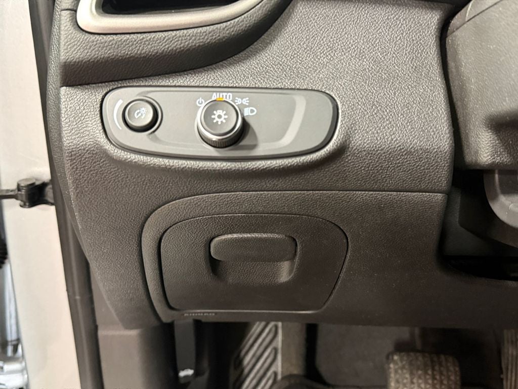 2019 Chevrolet Trax LT w/Convenience & Driver Confidence Pkgs