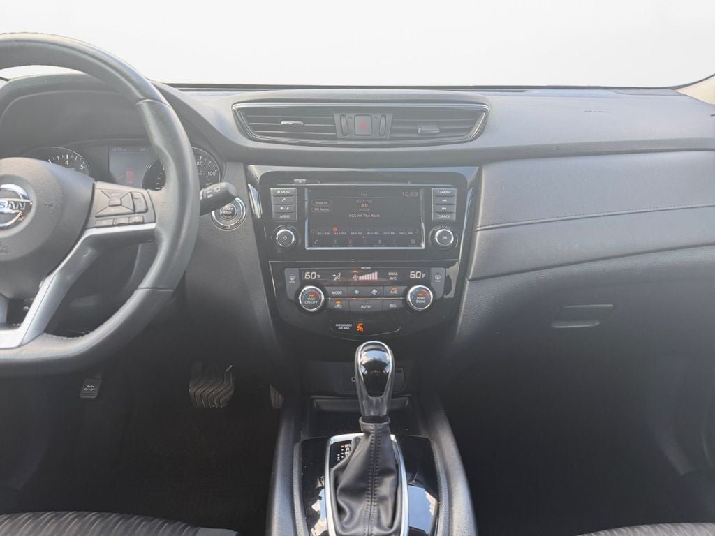 2018 Nissan Rogue SV w/Comfort & Convenience Pkgs