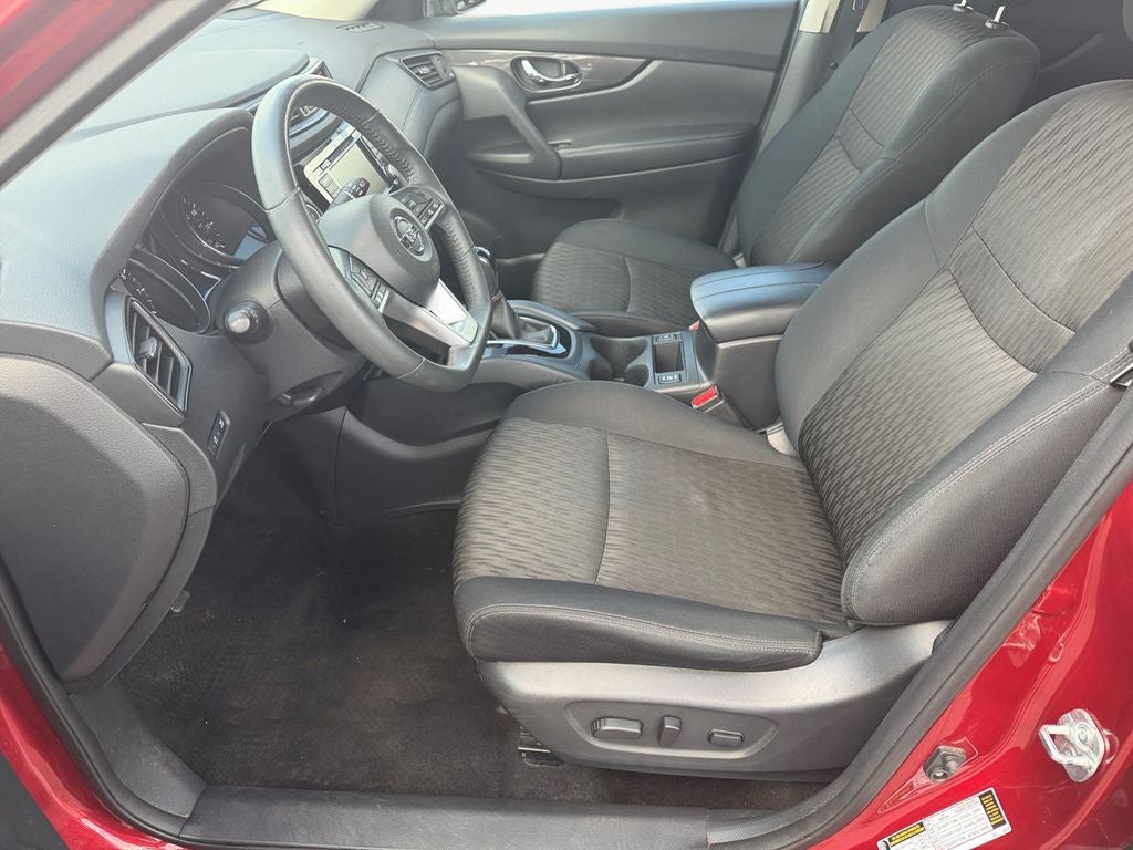 2018 Nissan Rogue SV w/Comfort & Convenience Pkgs