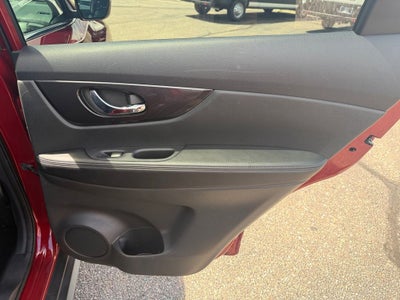 2018 Nissan Rogue SV w/Comfort & Convenience Pkgs