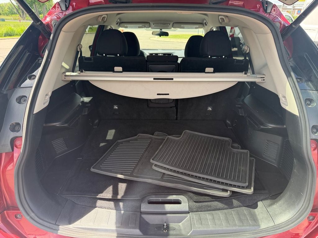 2018 Nissan Rogue SV w/Comfort & Convenience Pkgs