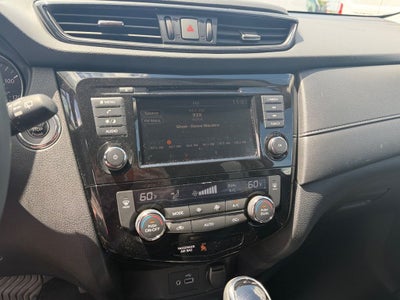 2018 Nissan Rogue SV w/Comfort & Convenience Pkgs