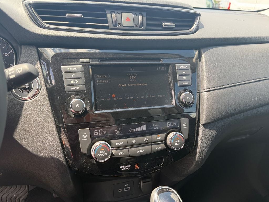 2018 Nissan Rogue SV w/Comfort & Convenience Pkgs