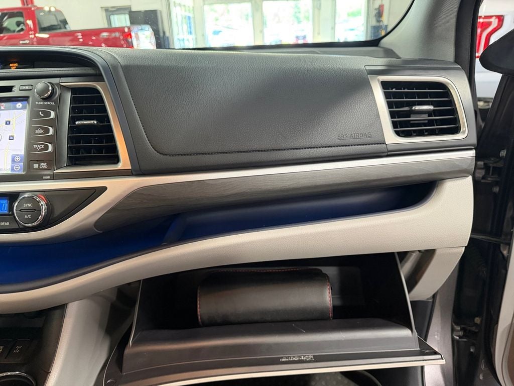 2019 Toyota Highlander Limited Platinum