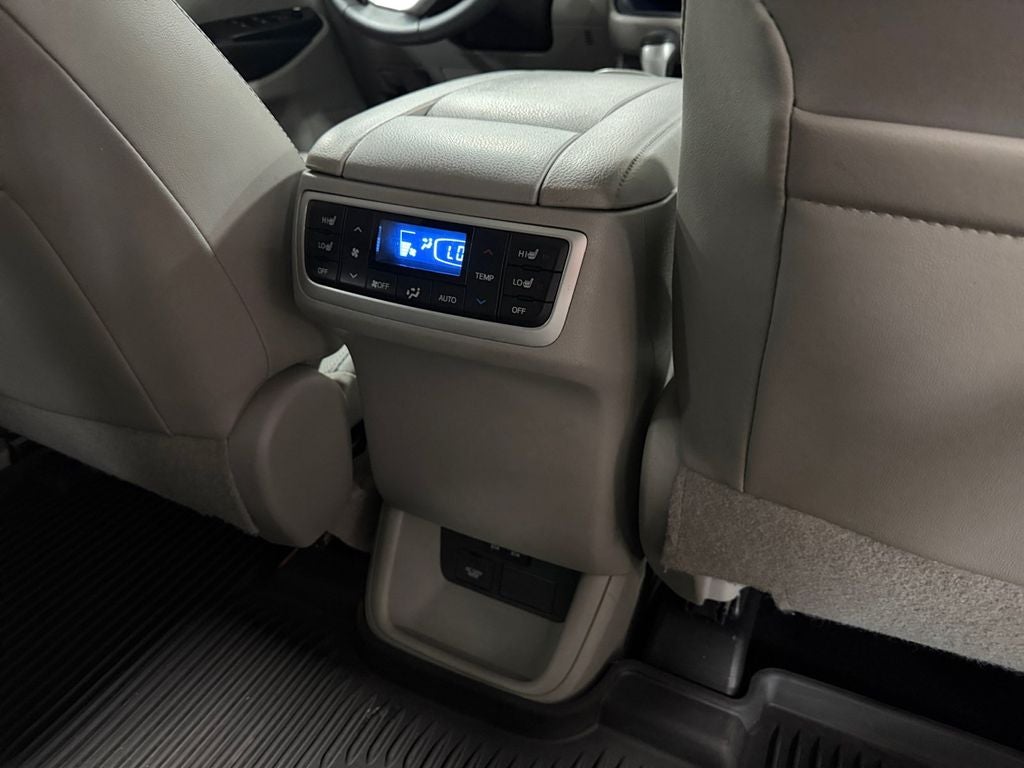 2019 Toyota Highlander Limited Platinum