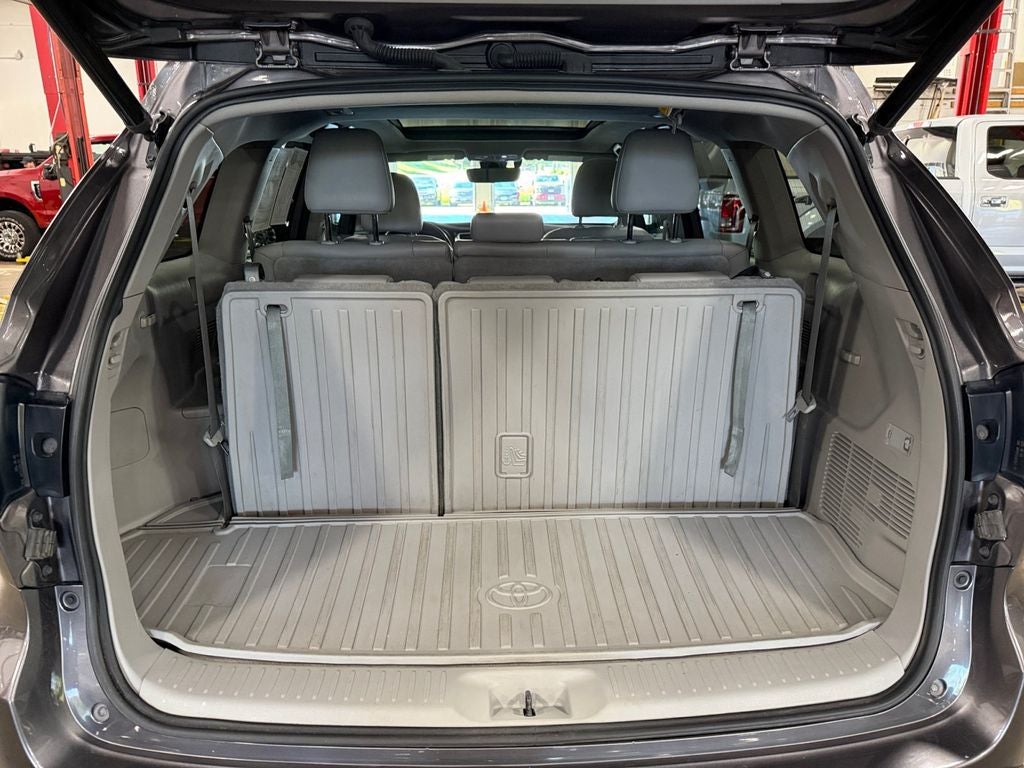 2019 Toyota Highlander Limited Platinum